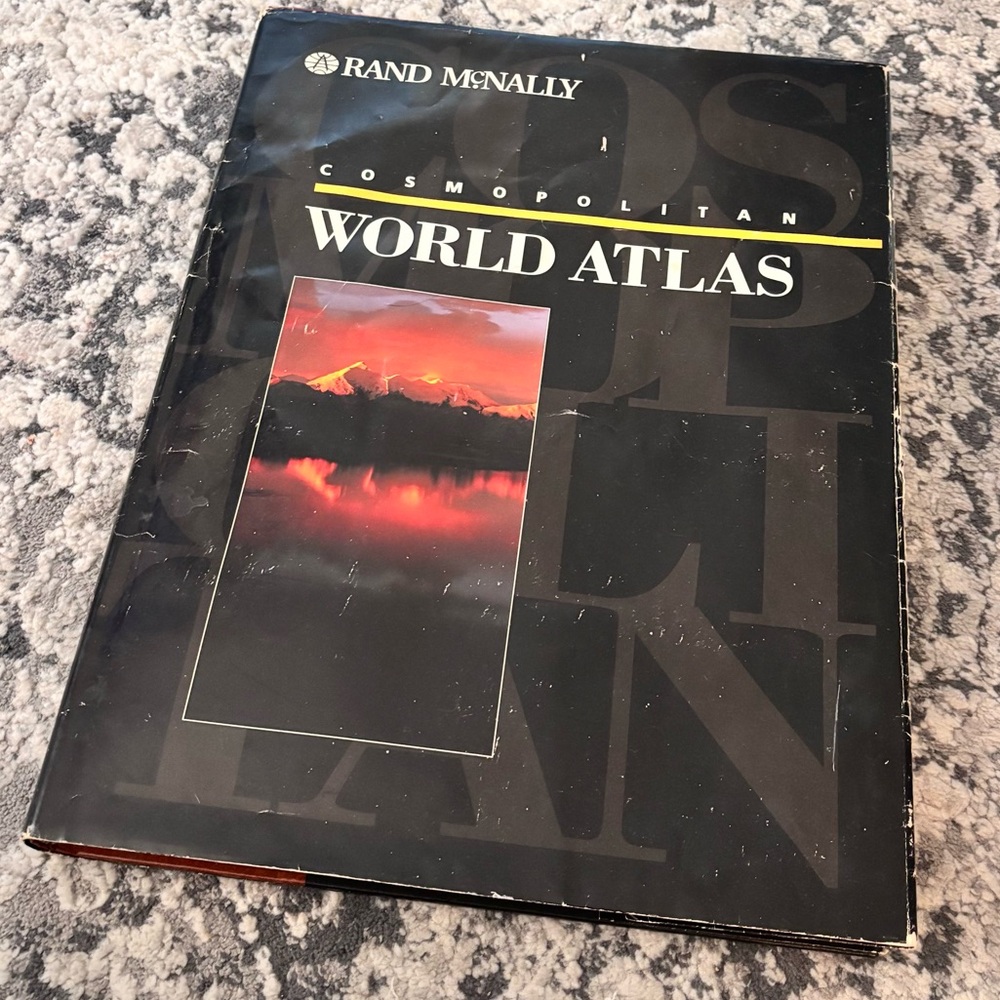 Hardcover Oversized VINTAGE 1995 Rand
McNally Cosmopolitan World Atlas